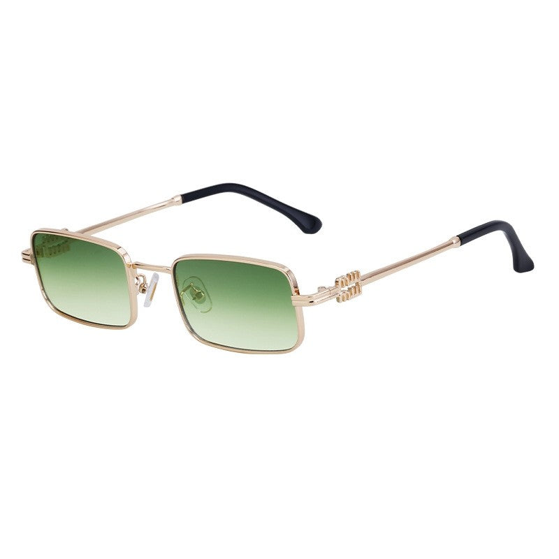 10748533
