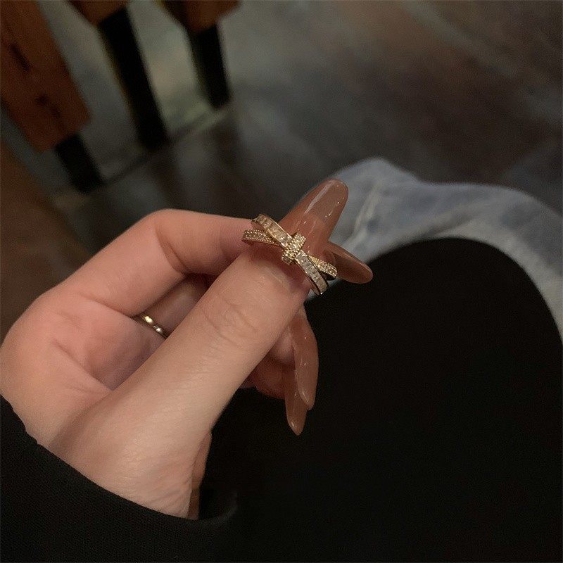 11208304