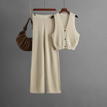 10856024