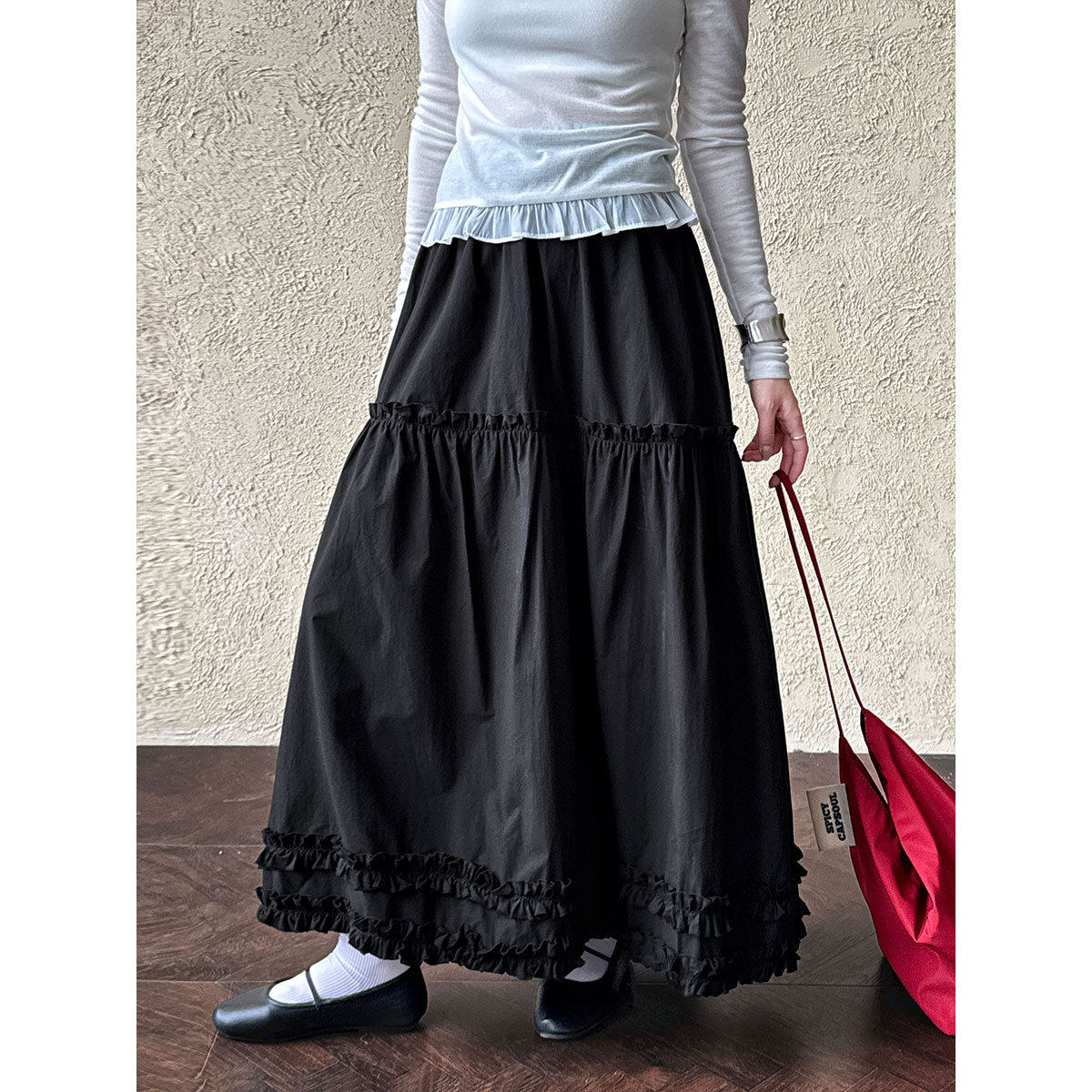 11016101